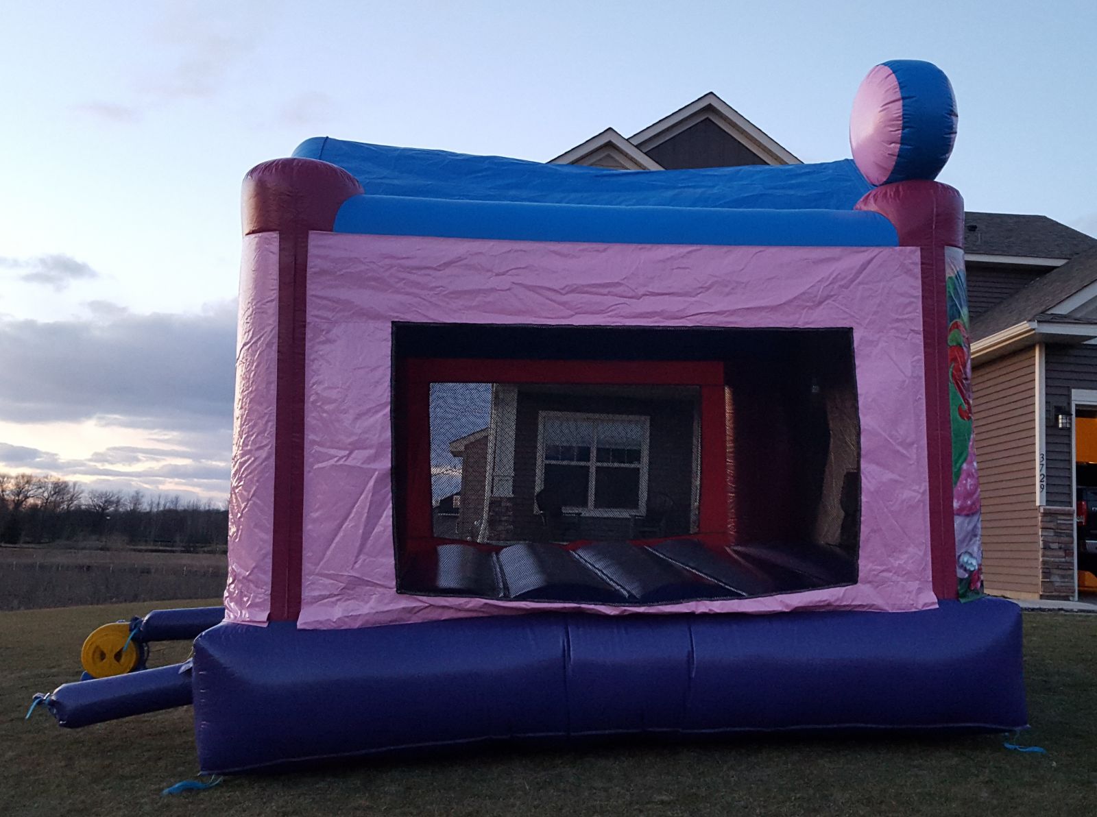 Side-view of Disney Princess Bounce House